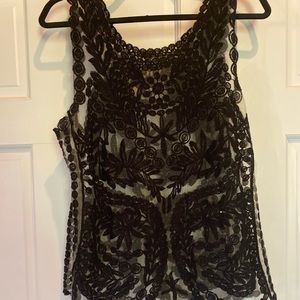 Sheer lace detailed tank top